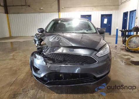 2018 Ford Focus Se z USA, uszkodzony, nr VIN 1FADP3F28JL272261